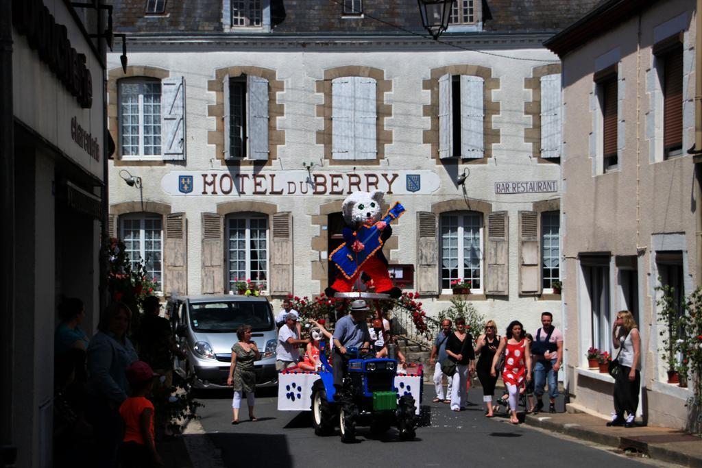 Hotel Du Berry Aigurande Eksteriør billede